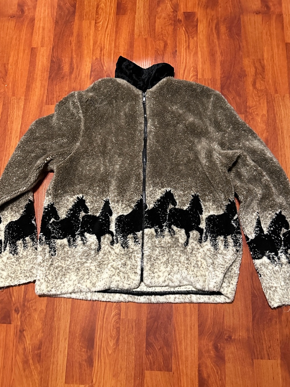Vintage 90’s horse print fleece jacket. - Picture 3 of 7
